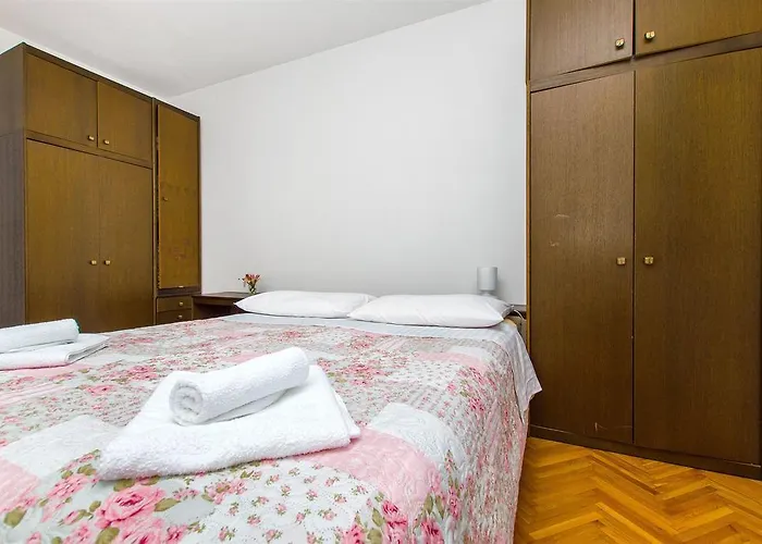 Jordan Apartman *